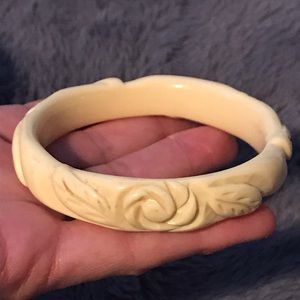 Vintage Lucite Floral Carved Bracelet